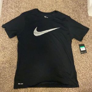 Black Nike tshirt